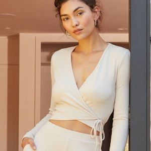 *NWT* LETT Vienna ribbed knit cropped wrap top. XS